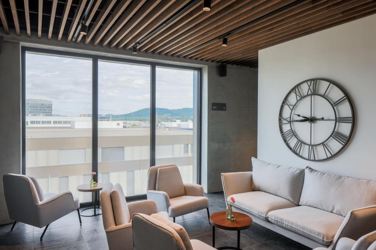 Mooi Apartments Шлирен Экстерьер фото